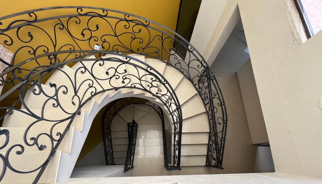Beautiful Private House In The Downtown With 3 Floors Villa Tepatitlan de Morelos Exterior photo